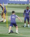 Atletico aim to stand their ground in Arsenal clash65