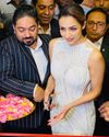 Malaika Arora inaugurated VCJ's Jewellery Showroom