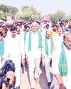 రైతులు ఇబ్బందులు పడుతున్నారు2
