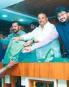 MLA BLR, Sub-Collector Narayan Amit distributed cosmetics kits to Miryalaguda municipal workers Capital Information