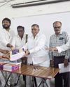 విద్యార్థులకు నోట్ బుక్స్ పంపిణీ.. విద్యార్థులకు నోట్ బుక్స్ పంపిణీ..3