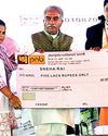 माफिया और दंगाइयों से बुंदेलखंड को मुक्त कराया, उन्हें फिर पैर मत रखने देना : योगी माफिया और दंगाइयों से बुंदेलखंड को मुक्त कराया, उन्हें फिर पैर मत रखने देना : योगी12
