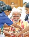 Modi celebrates Raksha Bandhan with students, others5
