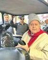 Farooq travels to Srinagar in Vande Bharat train from Katra4