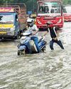 கோவையில் கொட்டி தீர்த்த கனமழை- 30 வீடுகளுக்குள் தண்ணீர் புகுந்தது31