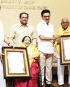 பழம்பெரும் நடிகை எம் என் ராஜம், திரைப்பட இயக்குநர் எஸ்.பி. முத்துராமனுக்கு கலைஞர் நினைவு கலைத்துறை வித்தகர் விருதுகள் பழம்பெரும் நடிகை எம் என் ராஜம், திரைப்பட இயக்குநர் எஸ்.பி. முத்துராமனுக்கு கலைஞர் நினைவு கலைத்துறை வித்தகர் விருதுகள்0