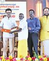 கிராம கோயில் பூசாரிகளுக்கு நிர்ணயிக்கப்பட்ட ஆண்டு வருமான உச்சவரம்பு 1 லட்சத்து 25 ஆயிரம் ரூபாயாக உயர்த்தப்படும் கிராம கோயில் பூசாரிகளுக்கு நிர்ணயிக்கப்பட்ட ஆண்டு வருமான உச்சவரம்பு 1 லட்சத்து 25 ஆயிரம் ரூபாயாக உயர்த்தப்படும்1