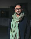 "कैद में भी उम्मीद जिद की तरह अटकी है " "कैद में भी उम्मीद जिद की तरह अटकी है "3