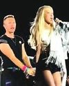Blackpink star on stage with Coldplay18