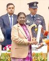 President Droupadi Murmu confers Pradhan Mantri Rashtriya Bal Puraskar on 7 Summits achiever Vishwanath Karthikey Padakanti President Droupadi Murmu confers Pradhan Mantri Rashtriya Bal Puraskar on 7 Summits achiever Vishwanath Karthikey Padakanti7