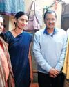 Kejriwal gives 'high-five' to autorickshaw drivers