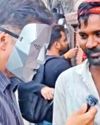 Akshay Turns Reporter With a 'Killer Mask'