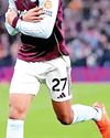 Aston Villa edge past Man United 2-1 Aston Villa edge past Man United 2-136