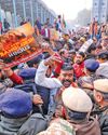 VHP, BD clash with police outside B'desh mission23