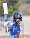 India eye consolation against Australia31