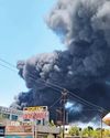 Massive fire breaks out at paint factory in Sanand Massive fire breaks out at paint factory in Sanand2