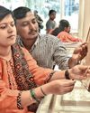 Gold slumps Rs 4,300, silver tanks Rs 10,000 Gold slumps Rs 4,300, silver tanks Rs 10,00016