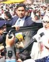 Andrabi appreciated for Eid arrangements at Hazratbal2