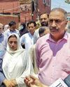 Worry engulfs kin of Kashmiri student studying in Iran22