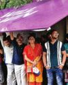 महिला क्रिकेट विश्वकपः बारिश में भी कम नहीं हुआ उत्साह, फाइनल मैच के दीदार को उमड़ी भीड़2
