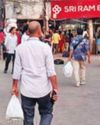 शादियों का सीजन होने के बावजूद ठंडा पड़ा है चांदनी चौक का कपड़ा मार्केट शादियों का सीजन होने के बावजूद ठंडा पड़ा है चांदनी चौक का कपड़ा मार्केट49