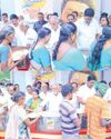 “அன்னம் தரும் அமுதக் கரம்" 196 ஆவது நாள்!4