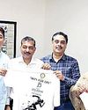 Dr. Sona Thind inaugurates t-shirt for “Run for Life” anti-drugs awareness marathon YUGMARG NEWSPAPER