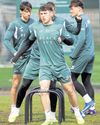 Veteran has eyes on Hibs prize as World Cup calls35