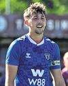 Le Bris shows his ruthless side as duo face uncertain futures34