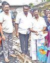 தீ விபத்தில் 3 குடிசைகள் நாசம் அரசு சார்பில் நிவாரண உதவி78