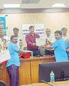 அரசு பேருந்துகளை விபத்தில்லாமல் ஓட்டிய ஓட்டுனர்களுக்கு சான்றிதழ் அரசு பேருந்துகளை விபத்தில்லாமல் ஓட்டிய ஓட்டுனர்களுக்கு சான்றிதழ்65