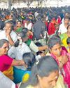 சிவபூரியில் முருகன் கோயிலில் நேற்று 5 மணி நேரம் காத்திருந்து பக்தர்கள் தரிசனம் சிவபூரியில் முருகன் கோயிலில் நேற்று 5 மணி நேரம் காத்திருந்து பக்தர்கள் தரிசனம்77