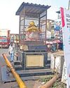 பொன்னேரி நான்கு வழி சந்திப்பில் உடைந்து கீழே கிடக்கும் சிக்னல் கம்பம் நடவடிக்கை எடுக்க வலியுறுத்தல்68