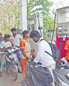 பெட்ரோல் டீசல் விலை உயர்வு எதிரொலி மாவட்ட தலைநகரங்களில் கண்டன ஆர்ப்பாட்டம் பெட்ரோல் டீசல் விலை உயர்வு எதிரொலி மாவட்ட தலைநகரங்களில் கண்டன ஆர்ப்பாட்டம்90