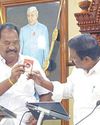 புதுச்சேரியில் 28 எம்எல்ஏக்கள் பதவியேற்பு விஜய் போட்டோவை காட்டி உறுதிமொழி தவெக எம்எல்ஏவுக்கு சபாநாயகர் கண்டிப்பு Dinakaran Chennai