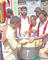 உலக பட்டினி தினத்தையொட்டி திருத்தணியில் தவெக சார்பில் அன்னதானம் உலக பட்டினி தினத்தையொட்டி திருத்தணியில் தவெக சார்பில் அன்னதானம்89
