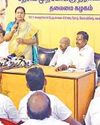 தேமுதிகவை எடப்பாடி குறைந்து மதிப்பிட்டதால் அதிமுக எதிர்க்கட்சி அந்தஸ்தை இழந்து, ஐசியுவிற்கு சென்றுள்ளது தேமுதிகவை எடப்பாடி குறைந்து மதிப்பிட்டதால் அதிமுக எதிர்க்கட்சி அந்தஸ்தை இழந்து, ஐசியுவிற்கு சென்றுள்ளது10