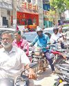 திருவொற்றியூர் ரயில் நிலையத்தில் கஞ்சா கடத்திய மாணவர்கள்97