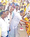 கலைஞர் பிறந்தநாள் விழாவை முன்னிட்டு மூத்த முன்னோடிகளுக்கு சால்வை அணிவித்து கவுரவிப்பு85