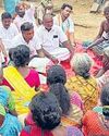 பழங்குடியின மக்களிடம் அடிப்படை வசதிகள் குறித்து சசிகாந்த் செந்தில் எம்.பி கேட்டறிந்தார்51