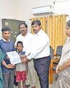 குழந்தை உயிரிழந்ததை தொடர்ந்து வடமாநில குடும்பத்திற்கு ரூ.8 லட்சம் நிவாரணம் குழந்தை உயிரிழந்ததை தொடர்ந்து வடமாநில குடும்பத்திற்கு ரூ.8 லட்சம் நிவாரணம்110