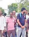 பணி நிரந்தரம் கோரி ஒப்பந்த தொழிலாளர்கள் ஆர்ப்பாட்டம்109