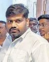 ரூ.1 கோடி மோசடி செய்த தவெக நிர்வாகி பாதிக்கப்பட்டவர்கள் தீக்குளிக்க முயற்சி ரூ.1 கோடி மோசடி செய்த தவெக நிர்வாகி பாதிக்கப்பட்டவர்கள் தீக்குளிக்க முயற்சி23