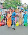 தரமணி, பெரியார் நகரில் குடிநீர் வழங்க வலியுறுத்தி பெண்கள் சாலை மறியல்56