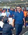 கிரிக்கெட்டில் நான் ஒரு ஆஃப் ஸ்பின்னர்4