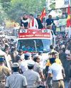 தேர்தல் விதிமுறைகளை மீறி ரோடு ஷோ த.வெ.க. தலைவர் விஜய் மற்றும் 3 வேட்பாளர்கள் மீது பாய்ந்தது வழக்கு4