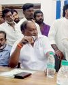 சென்னை மாநகராட்சி மண்டல கூட்டத்தில் தவெகவினர் புகுந்து ரீல்ஸ் எடுத்து அட்டகாசம் சென்னை மாநகராட்சி மண்டல கூட்டத்தில் தவெகவினர் புகுந்து ரீல்ஸ் எடுத்து அட்டகாசம்8