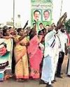 திண்டுக்கல்லில் எடப்பாடிக்கு எதிராக கருப்புக்கொடி, முற்றுகை திண்டுக்கல்லில் எடப்பாடிக்கு எதிராக கருப்புக்கொடி, முற்றுகை9