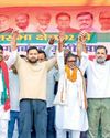 பீகாரில் ரிமோட் கண்ட்ரோல் ஆட்சி ஓட்டு வாங்க மோடி நடனம் கூட ஆடுவார்27