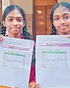 10ம் வகுப்பு தேர்வில் ஒரே மதிப்பெண் எடுத்த இரட்டையர்கள்31